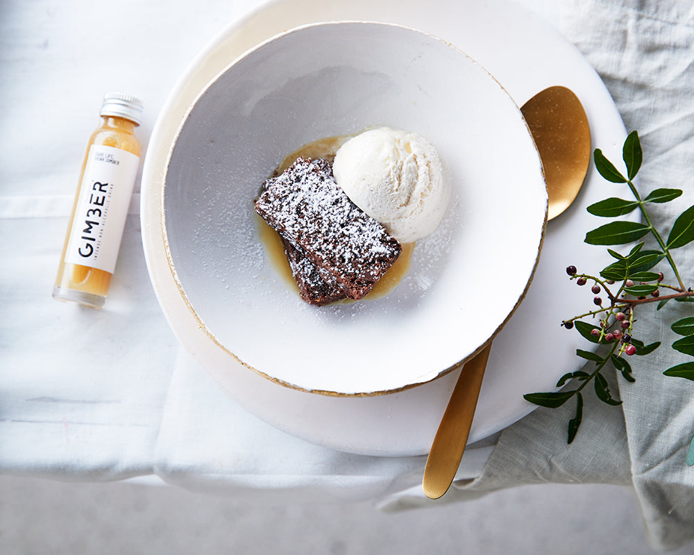 Ice cream brownie with a touch of Gimber